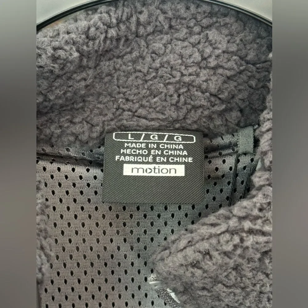 NWT Mens Motion Charcoal Gray Sherpa Vest - Size Large